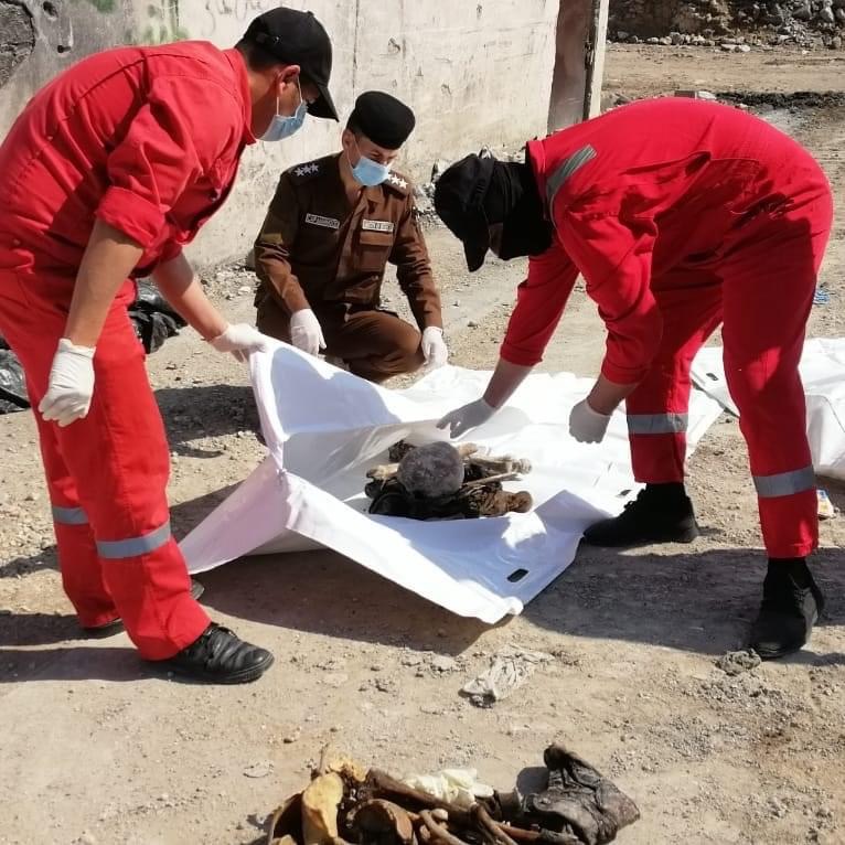 نينوى .. انتشال بقايا تعود لـ١٢ جثة مجهولة الهوية