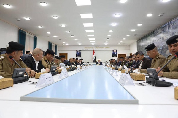 وزير الداخلية يؤكد ضرورة معالجة التحديات التي تواجه رجل الشرطة