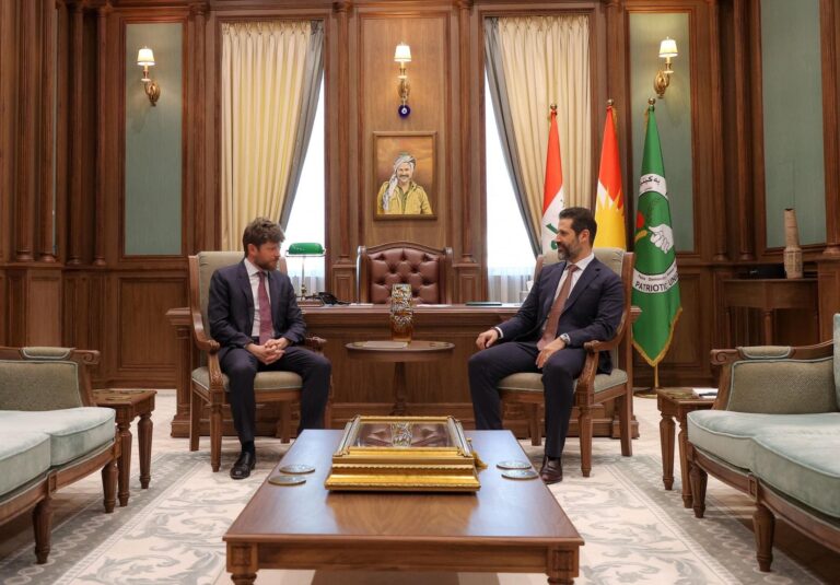 قوباد طالباني: تعميق العلاقات مع بغداد كفيل بدرء المخاطر عن الإقليم