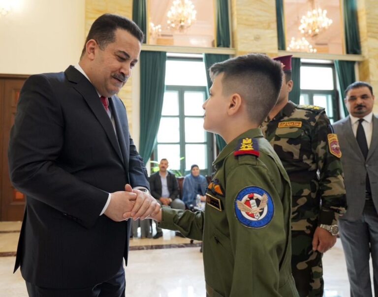 السوداني: واجب الدولة تقدير تضحيات الشهداء ورعاية عوائلهم