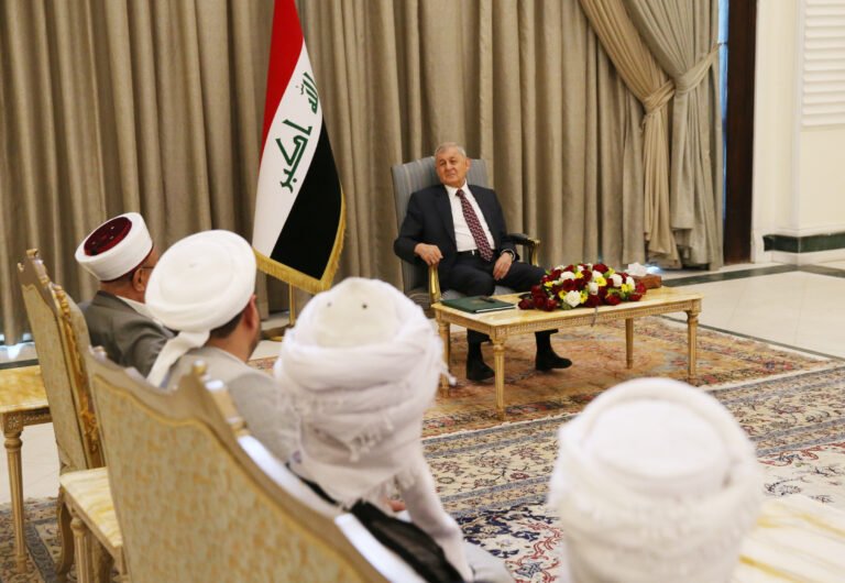 رشيد يؤكد أهمية دور الأئمة والخطباء في الجهود المؤدية لعملية إصلاح شاملة