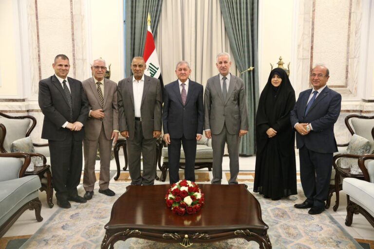 الرئيس رشيد يدعو للإسراع بإقرار الموازنة