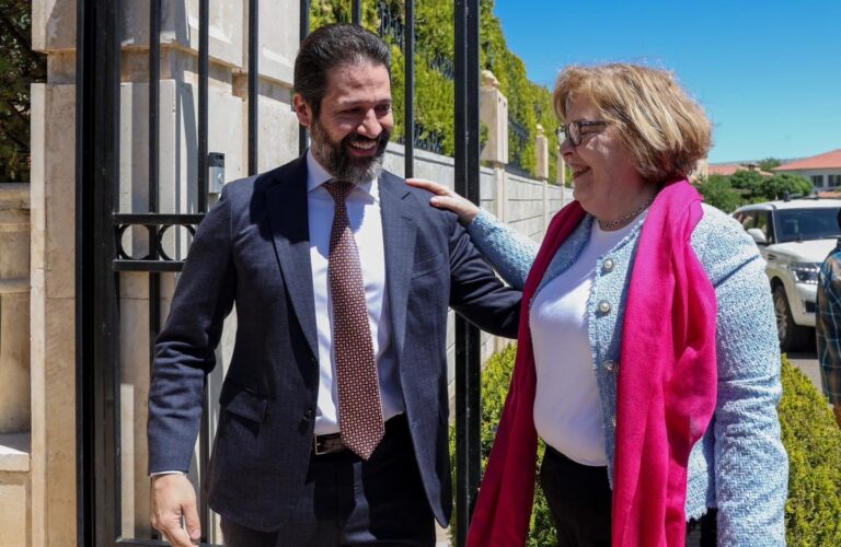 الولايات المتحدة تصف لقاء بارزاني وطالباني بالخطوة العظيمة