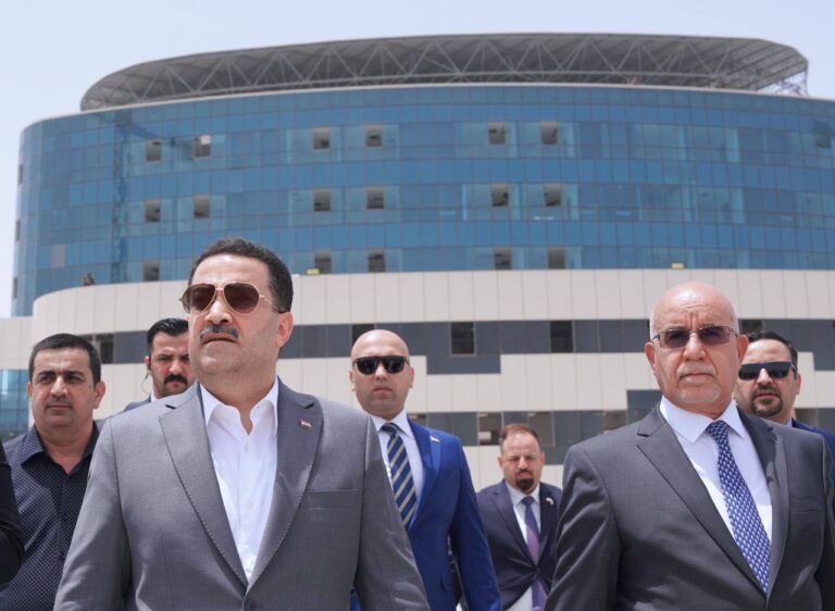 رئيس الوزراء يوجه بالإسراع في تنفيذ مشاريع المستشفيات المتلكئة