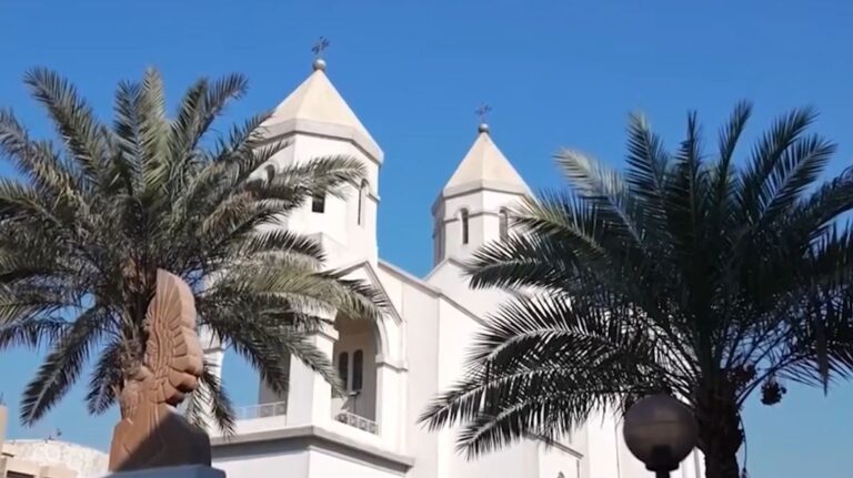 مسيحيو العراق … دعوات لإيقاف نزيف الهجرة والعودة للديار