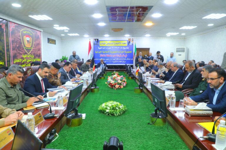 العراق وإيران يتفقان على تحديد مواعيد تفويج الزوار الإيرانيين