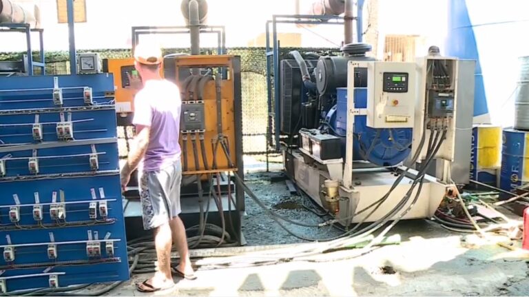 أزمة الكهرباء.. انقطاع متكرر يُلهب صيف العراقيين