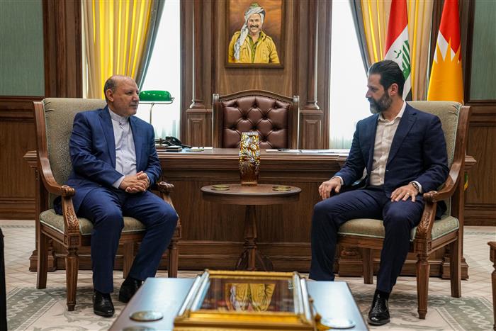 طالباني والقنصل الإيراني يبحثان تنظيم أعمال المنافذ الحدودية وزيادة التبادل التجاري