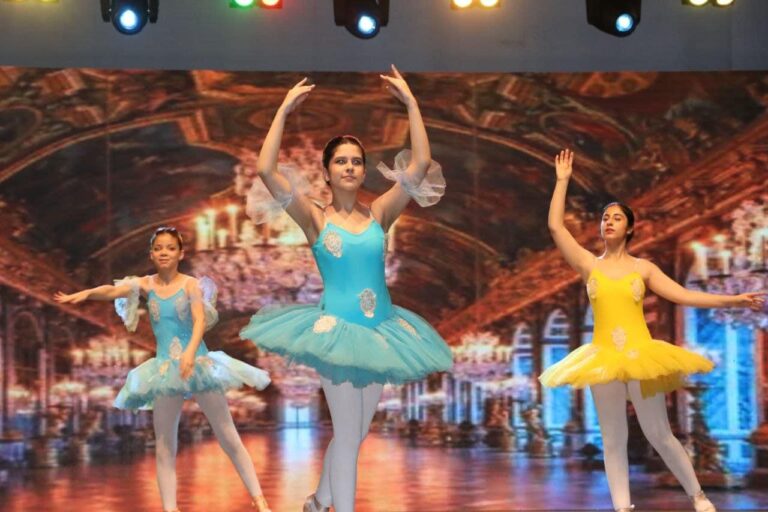 برعاية السيدة الأولى .. فرقة الباليه تعود بعد ثلاثين عاما