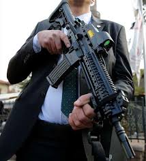 حمايات شركة صرافة يطلقون النار على صحفيين وسط العاصمة بغداد