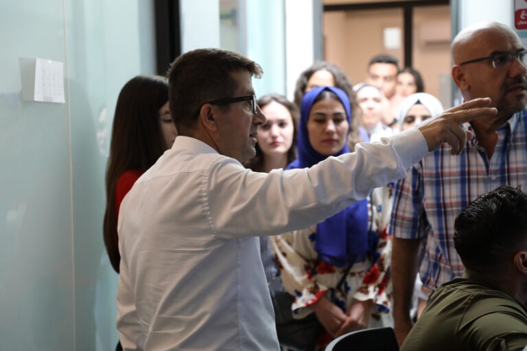 المسرى تستقبل وفدا طلابيا كورديا مصريا