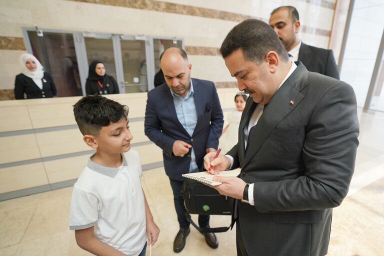 من ميسان ..السوداني : مستمرون في وضع الأولوية للقطاع الصحي