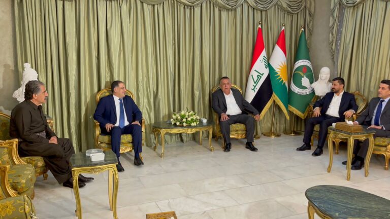 وزير الشباب يبحث في السليمانية تنفيذ مشاريع لتطوير واقع الرياضة في الإقليم