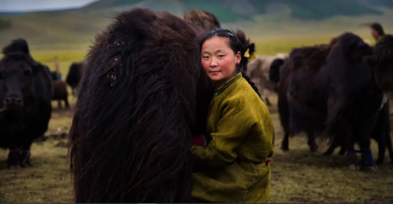 بينهن عراقيات ..صور لأجمل النساء في 50 دولة