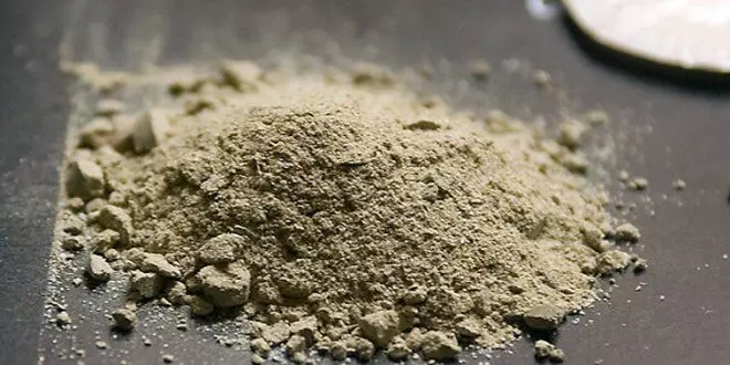 ضبط مهرب بحوزته 65 كيلو من الهيروين في معبر إبراهيم الخليل