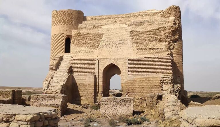 القطاع السياحي .. فرص ذهبية ما بين الطموح والواقع