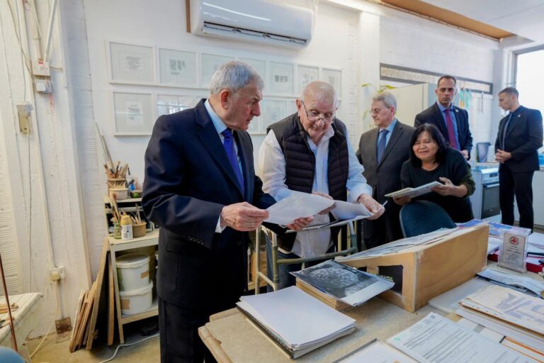 رئيس الجمهورية يؤكد على أهمية تنشيط التعاون الثنائي في مجال الحفاظ على التراث الفكري والثقافي