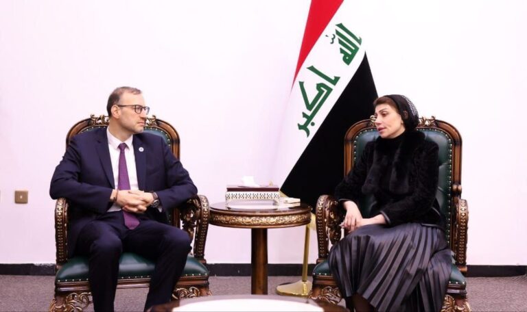 الهجرة العراقية والدولية تبحثان خطة الأول لإنهاء ملف النزوح