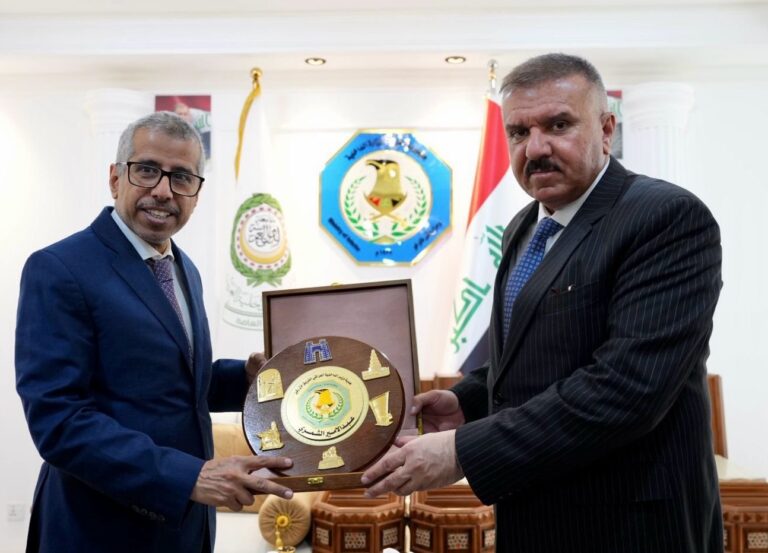 وزير الداخلية يؤكد العمل على تجفيف منابع آفة المخدرات