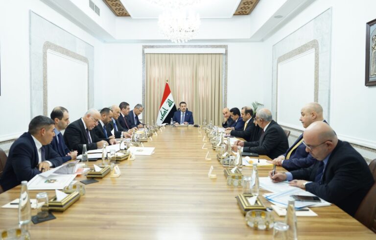 السوداني: هيكلة الشركات الحكومية ترفع إسهام الإيرادات غير النفطية في الدخل القومي