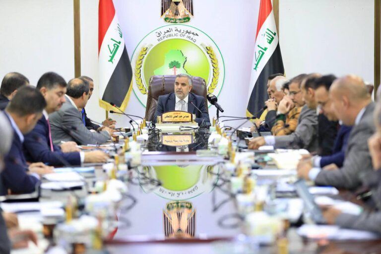 وزير الزراعة يوجه بفتح استيراد الابقار والاغنام لغرض الذبح والتربية دعماَ للمواطنين