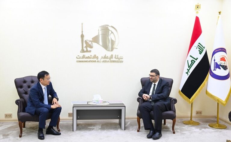 رئيس هيئة الإعلام والاتصالات يلتقي رئيس “هواوي” في الشرق الأوسط