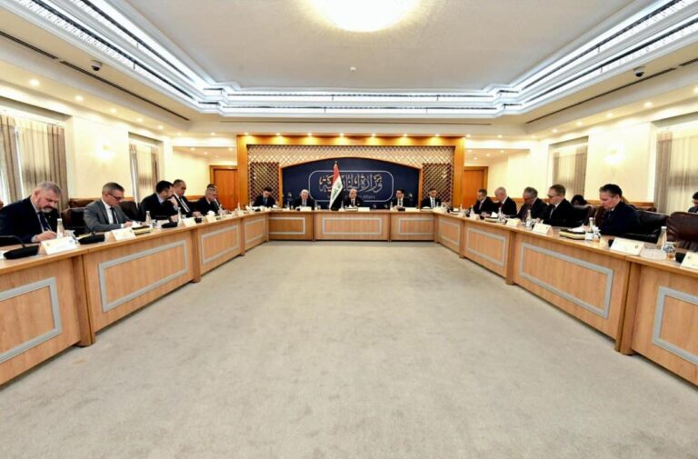 وزير الخارجية: العراق ليس المكان المخصص لإستعراض القوة بين المتخاصمين