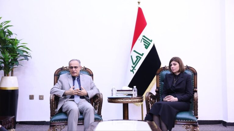 وزيرة الهجرة تؤكد جدية الحكومة بإغلاق مخيمات النزوح في الموعد المحدد