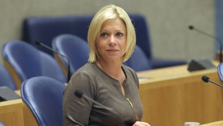 يونامي: بلاسخارت تغادر وفق التناوب المعتاد ومزاعم الفساد لا أساس لها من الصحة