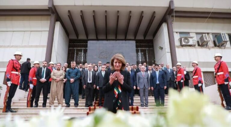 السيدة الأولى تشرف على حملة وطنية لأخذ عينات الدم من ذوي الأنفال