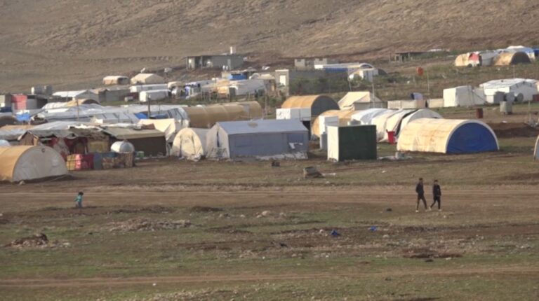 بعد التسهيلات الحكومية .. دعم جماهيري لعودة النازحين وإغلاق مخيمات النزوح