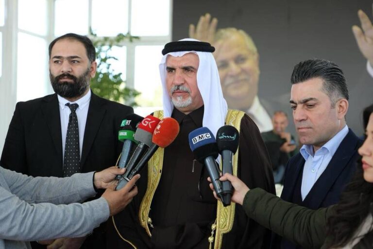 الجحيشي يزور ضريح الراحل جلال طالباني ويشيد بحكمته ووطنيته المميزة