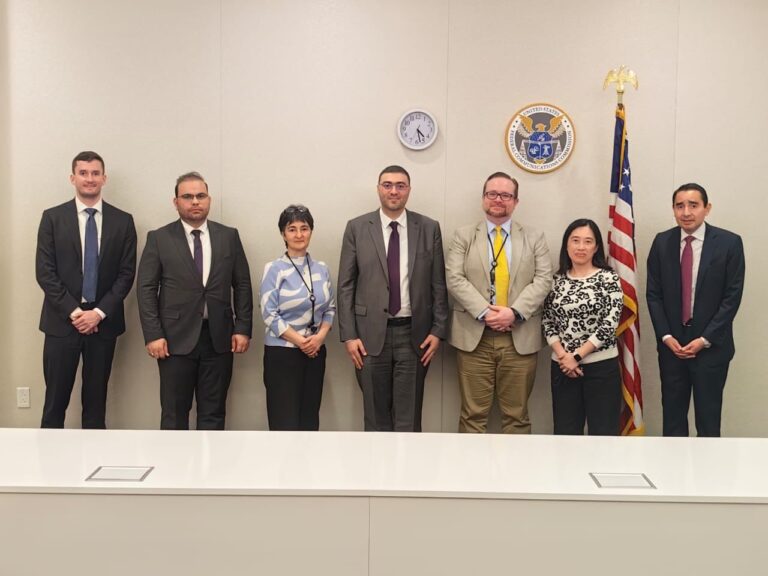 الاتصالات تتفق مع نظيرتها الأمريكية على تشكيل لجنة عليا للعمل المشترك