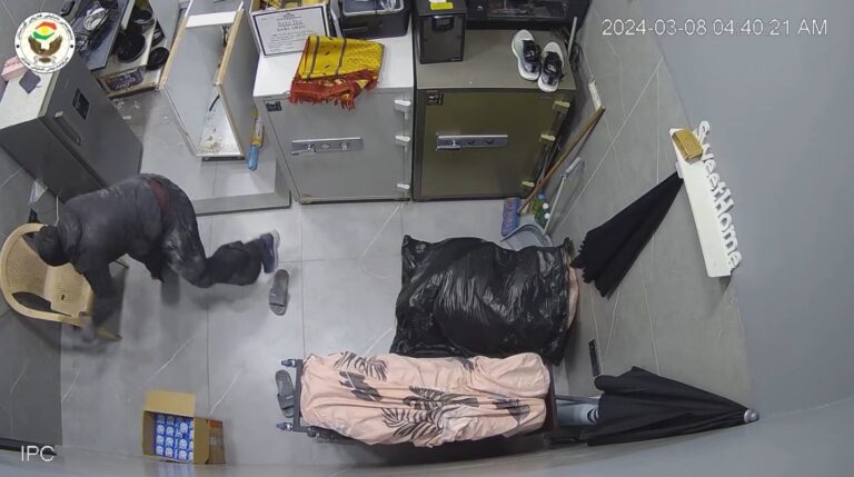 الإطاحة بمتهم سرق أموالا من محل صيرفة في أربيل “بطريقة غريبة”