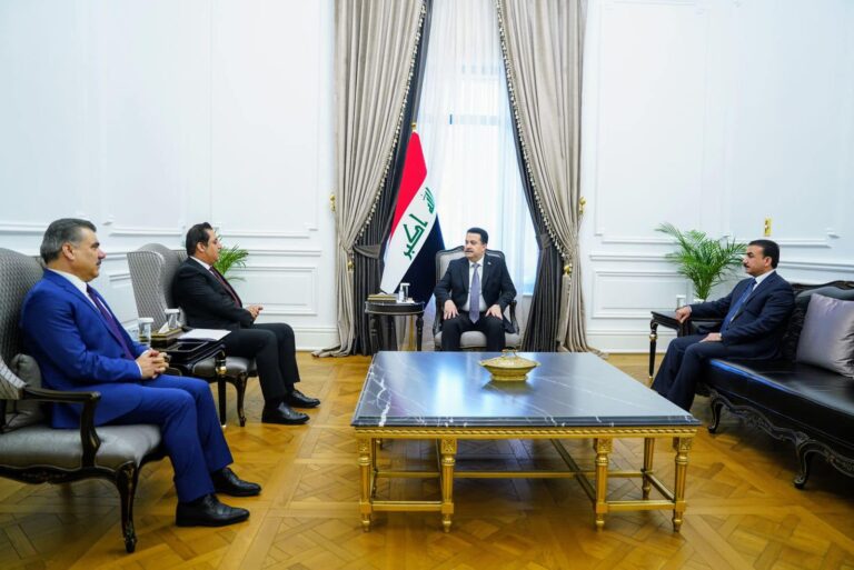 السوداني يبحث مع وزير تربية الاقليم أهمية توفير مستلزمات المدارس العربية