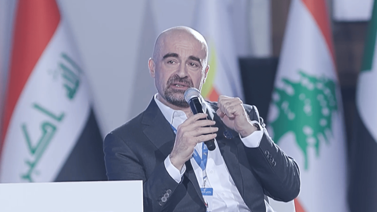 طالباني: الطلبة والشباب جوهر المجتمع والتغيير مرهون بهم