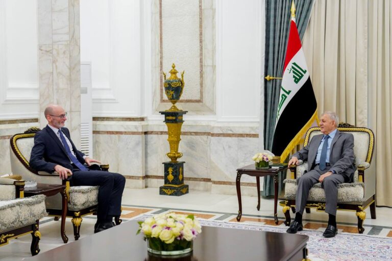 رئيس الجمهورية: العراق حريص على إقامة علاقات متوازنة مع محيطه الإقليمي