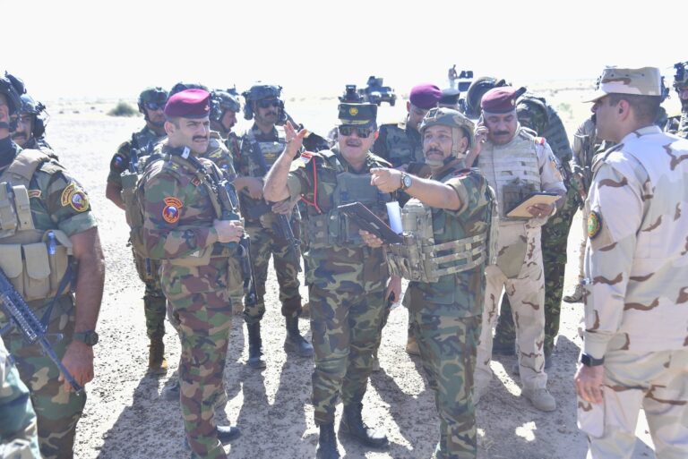 القوات الخاصة تنفذ عملية تفتيش محكمة بمنطقة مطيبيجة في سامراء