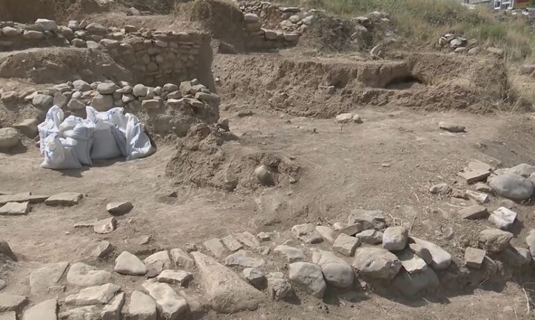 اكتشاف أثري نادر بالسليمانية.. قصر وأختام تعود لعصر اللولوبيين