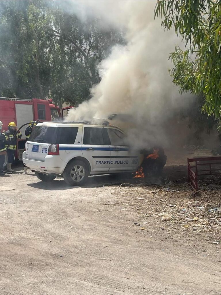 دربنديخان: حريق يلتهم سيارة لشرطة المرور