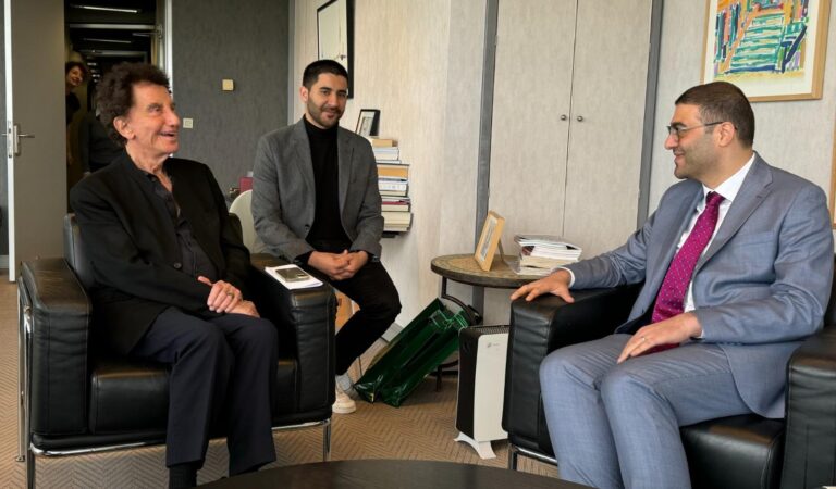 هيئة الإعلام تبحث في باريس إحياء الإرث الحضاري