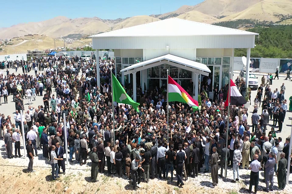 عشرات الآلاف يحيون ذكرى تأسيس الاتحاد الوطني عند ضريح الرئيس جلال طالباني