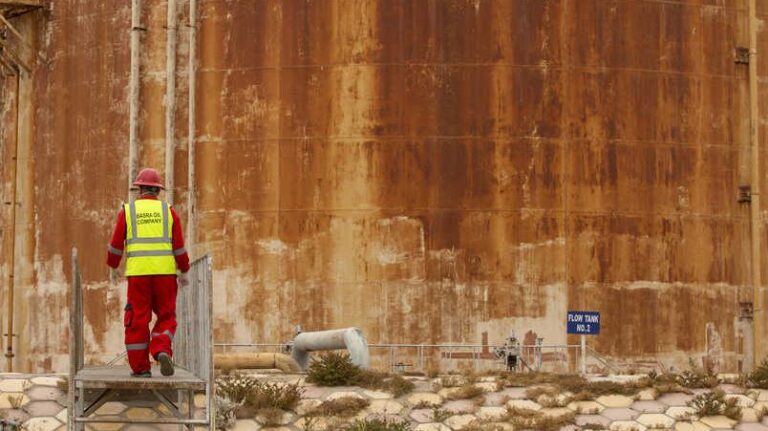 “وفق القوانين النافذة”.. العراق مستعد لدعم العمالة الفلسطينية