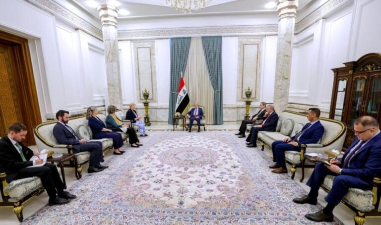 رئيس الجمهورية: العراق يهتم ويدعم وبشكل متميز حقوق الإنسان