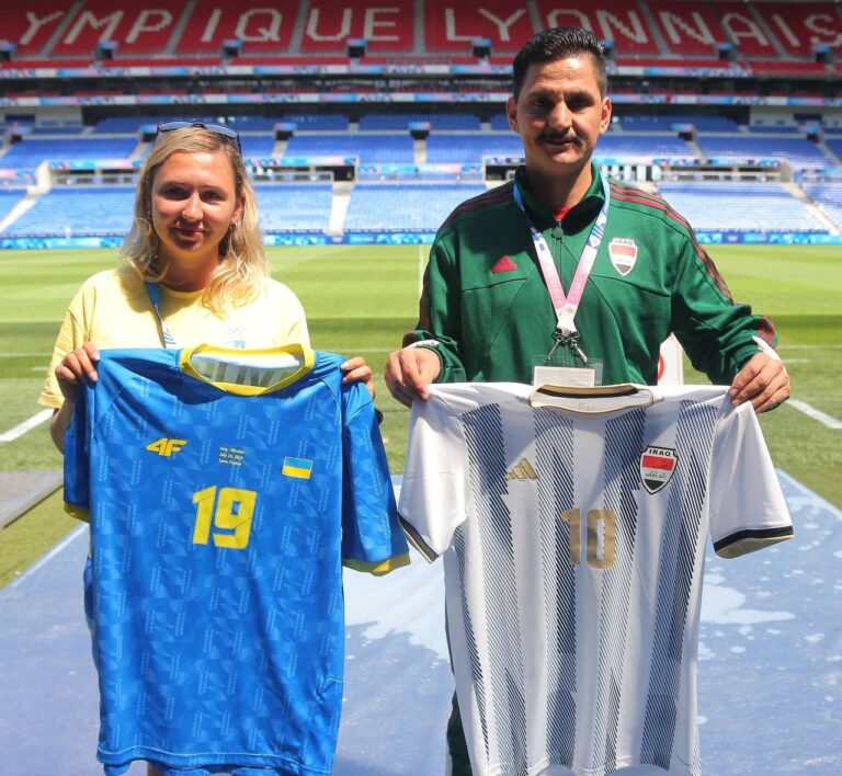 العراق يواجه أوكرانيا بالزي الأبيض ضمن دورةِ الألعاب الأولمبية في باريس