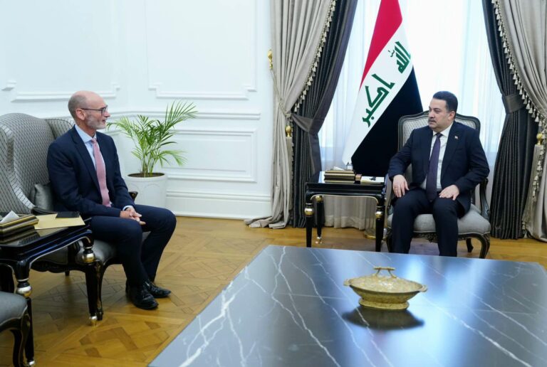 السوداني والسفير البريطاني يؤكدان ضرورة وقف الحرب في غزة وإنهاء معاناة