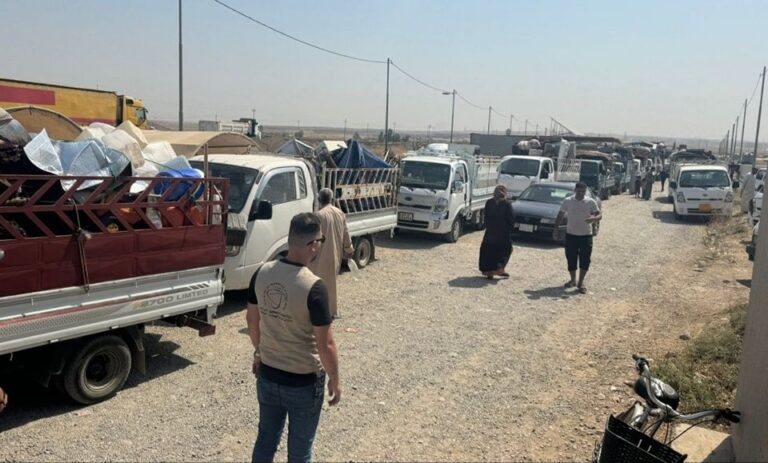 عودة (500) نازح من مخيمات أربيل إلى مناطقهم في نينوى