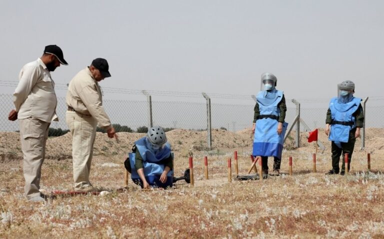 البيئة تطهر 4 آلاف متر مكعب من الألغام على مستوى العراق