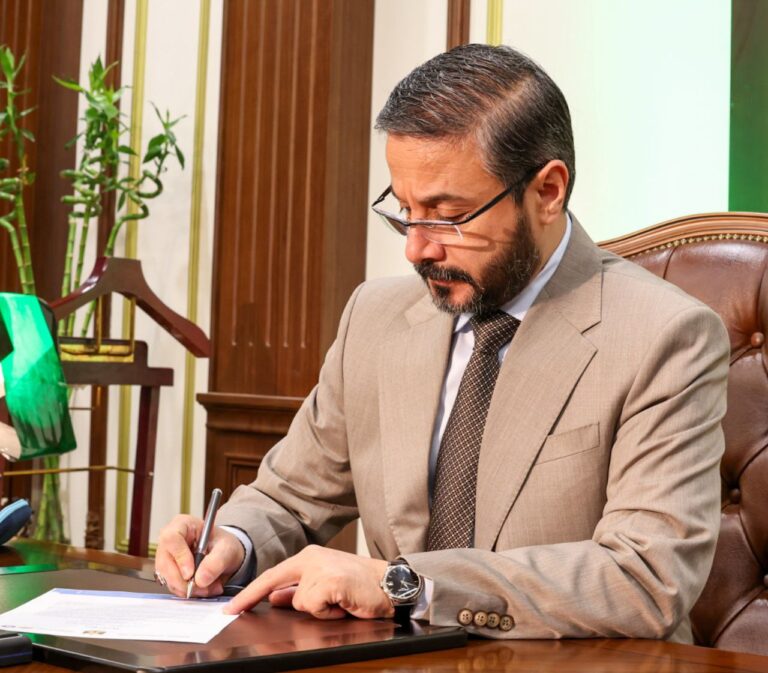 وزير التعليم يوافق على معالجة حالات الطلبة في الامتحانات التقويمية