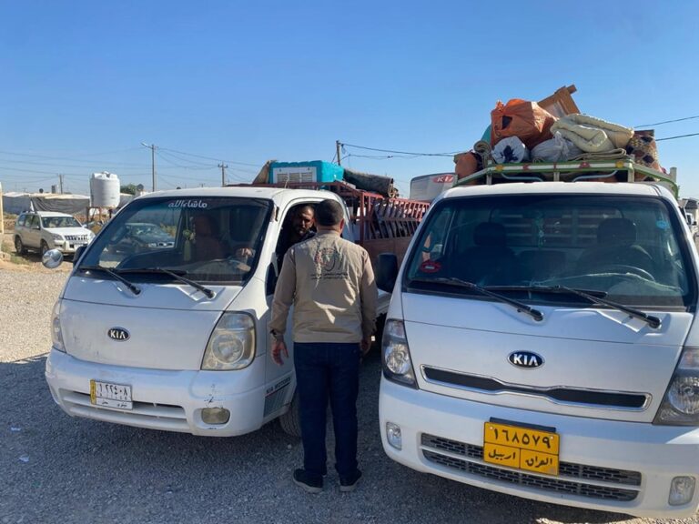 الهجرة تعلن عودة 259 نازحاً من مخيمات أربيل إلى نينوى